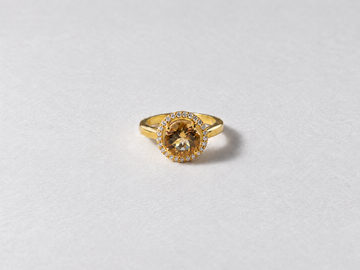 Citrine halo gold ring front view