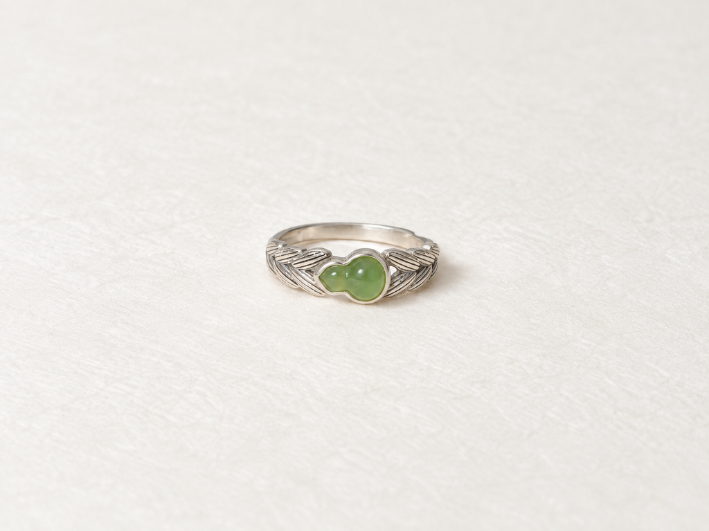 Hetian Jade Jewelry 04 detail 1