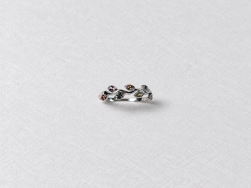 Multicolor gemstone silver ring detail view